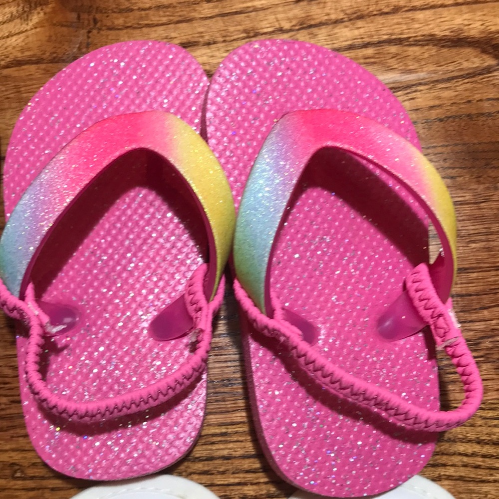 Toddler flip flops/sandal bundle🖤 - Picture 2 of 6